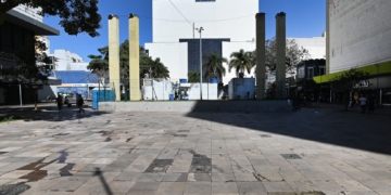 Rua 13 de Maio começa a receber novo piso em obra de requalificação do Centro