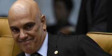 Moraes nega visita de filhos a Jair Bolsonaro no Dia dos Pais