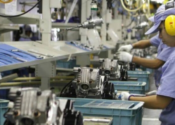 Com queda em 16 setores, produção industrial perde fôlego em junho