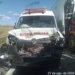 Engavetamento entre caminhão e ambulância deixa um morto na SP-340