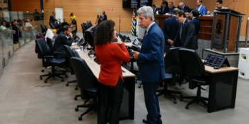 Câmara retoma sessões com projetos sobre doença celíaca, TEA e possível nova Comissão Processante