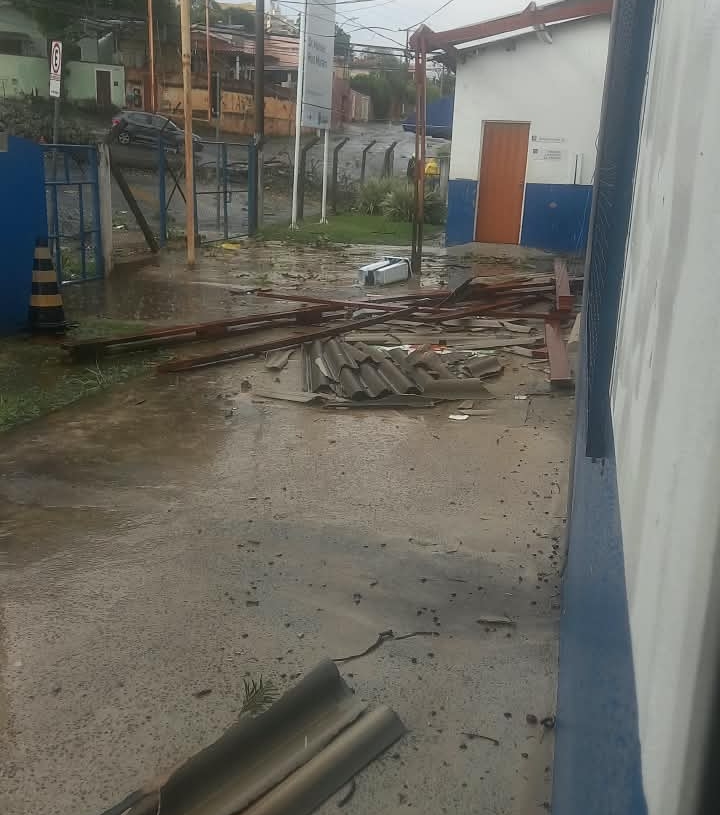 Temporal derruba árvores e danifica escolas e unidade de saúde em Campinas