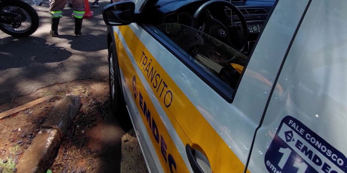 Rua 14 de Dezembro tem trecho interditado nesta terça-feira para obra da Sanasa