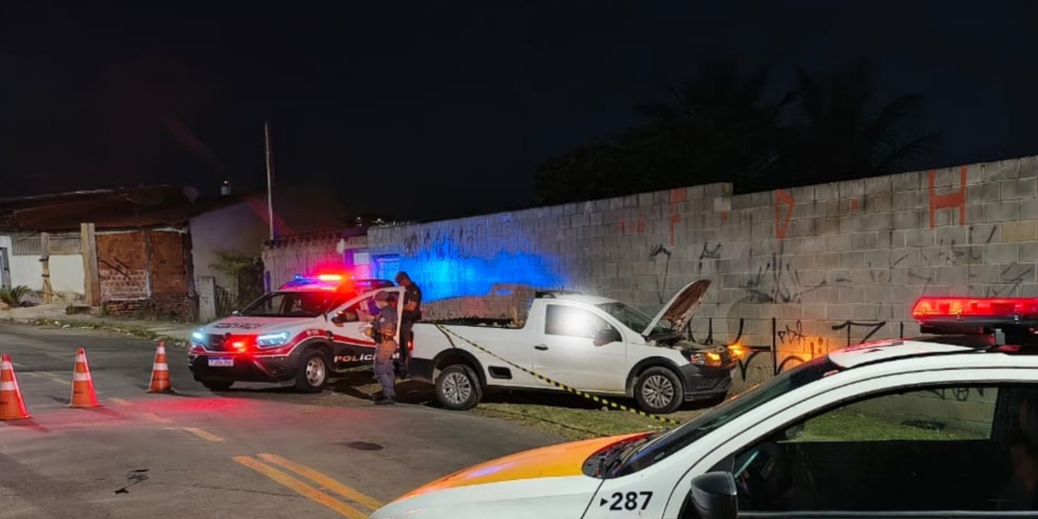 Homem de 48 anos morre após carro bater contra muro no Jardim Cristina