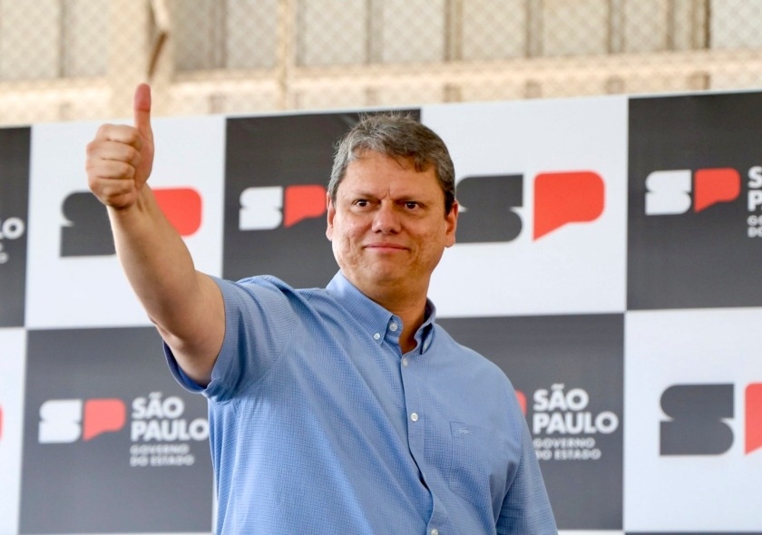 Tarcísio lidera com 50% e abre 16 pontos sobre Haddad em SP, aponta Paraná Pesquisas