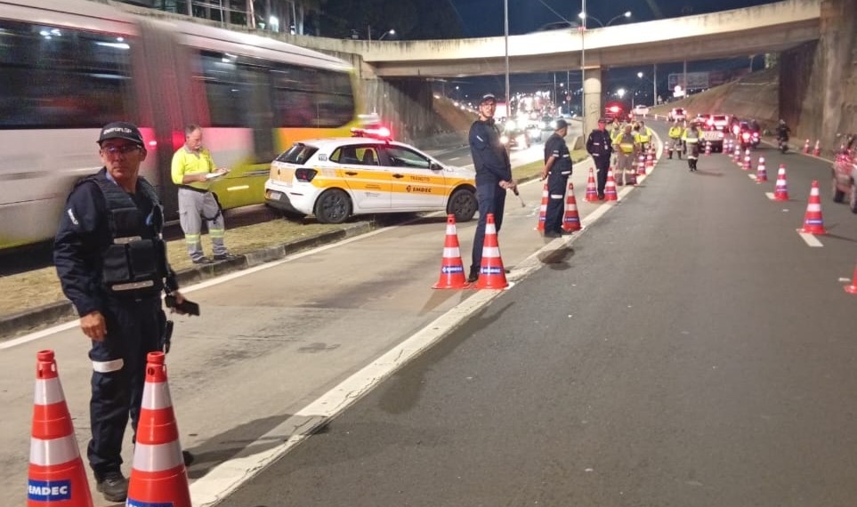 Campinas faz 15 mil testes de bafômetro em operações neste ano