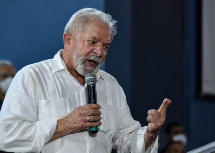 Mensagens revelam que Lula “agradeceu mais uma vez” uísque presenteado por Vorcaro