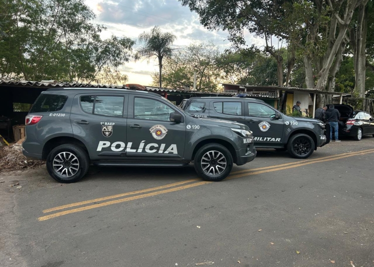 Polícia prende dois homens por furto em mercado autônomo de Campinas