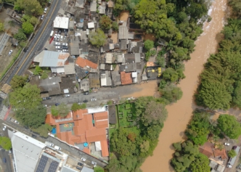 Prefeitura orienta moradores sobre risco de elevação do Rio Atibaia