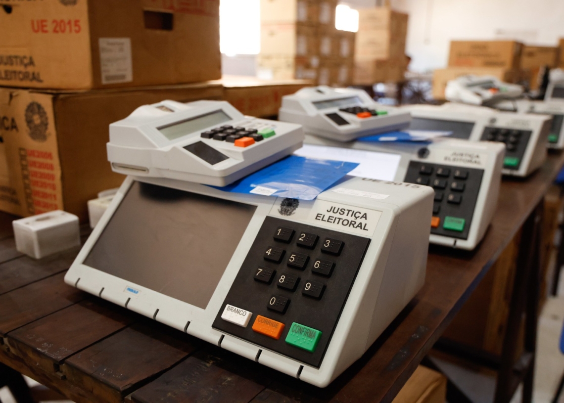 Justiça Eleitoral começa a preparar urnas em Campinas para 2º turno presidencial