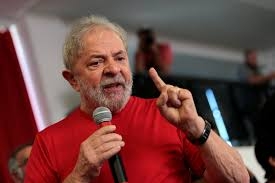 Lula avalia aplicar imposto sobre operações atualmente isentas