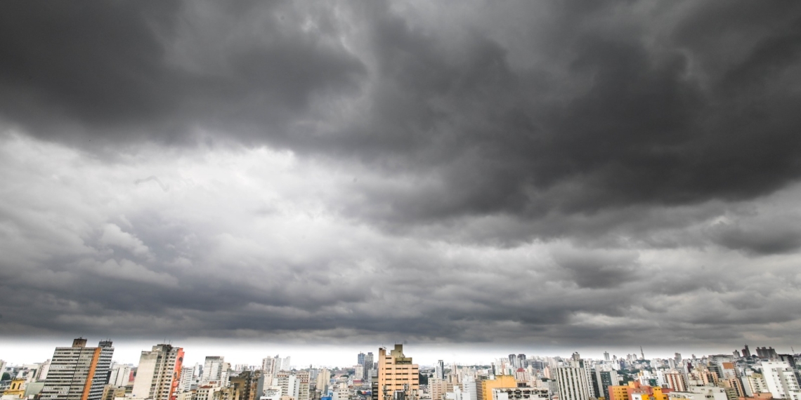 Região de Campinas tem alerta para temporais e ventos de até 100 km/h