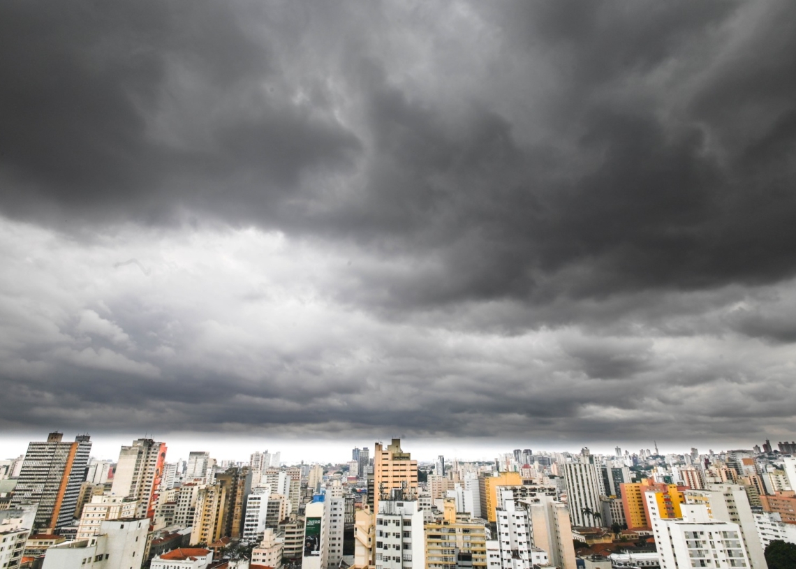 Região de Campinas tem alerta para temporais e ventos de até 100 km/h
