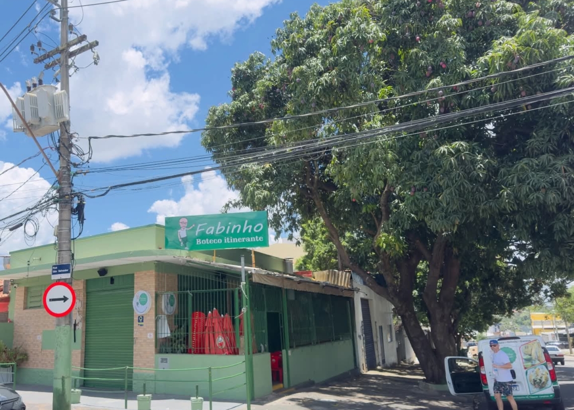 Bares e restaurantes da RMC criam 126 empregos formais em agosto
