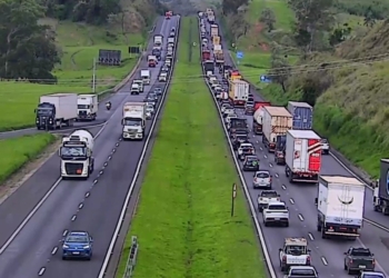 Rota das Bandeiras prevê 730 mil veículos no Feriado de Finados