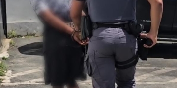Adolescente é apreendido com celular roubado em Campinas