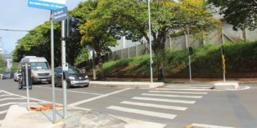 Emdec moderniza semáforos no cruzamento das Chácaras Primavera