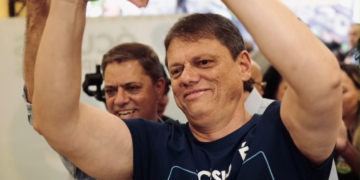 Tarcísio vence com folga em Campinas e abre 147 mil votos sobre Haddad