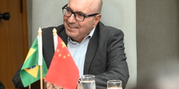 Dário Saadi embarca para China e Wanderley de Almeida assume Prefeitura de Campinas